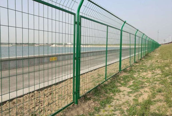 保定护栏网厂.jpg